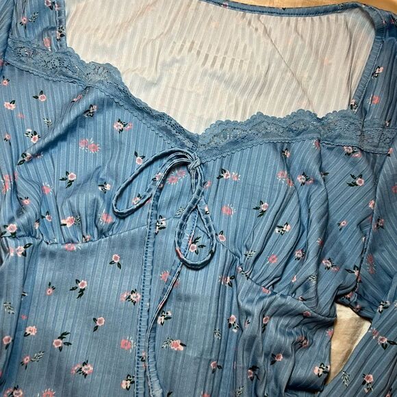 Floral Blue Long Sleeve Top - Picture 2 of 2